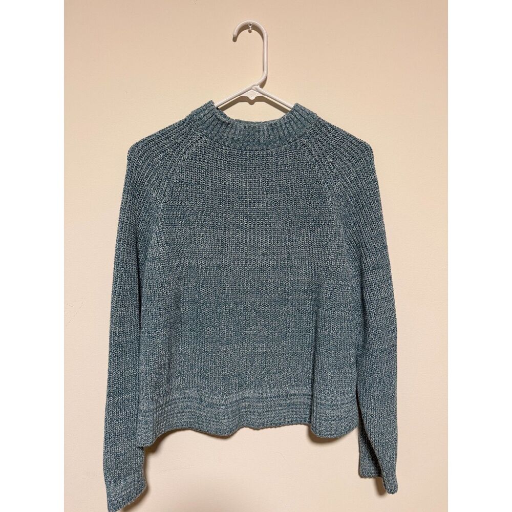 Light Blue and White Marbled Ribbed Knit Pullover Sweater